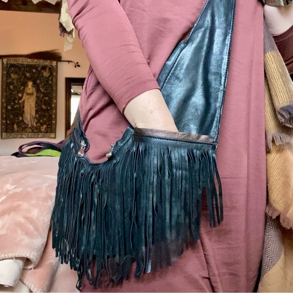New without tags black fringe leather sash bag - Picture 4 of 4